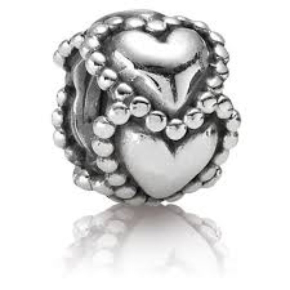 Pandora "Everlasting Love' Heart Charm